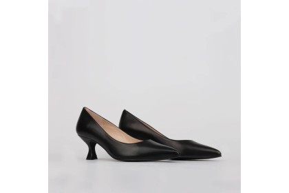Low heel shoes black color NADIA - Kitten heel LUISA TOLEDO
