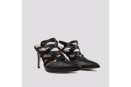 Zapatos negros tacón detalle elásticos CARLA