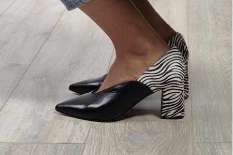 Zapatos tacón ancho negros detalle cebra ELENA
