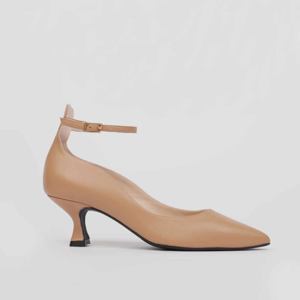 Zapato de tacón detalle pulsera - Stilettos camel Luisa Toledo