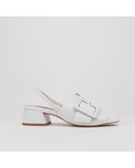 Sandalias blancas detalle hebilla ROCIO - LUISA TOLEDO