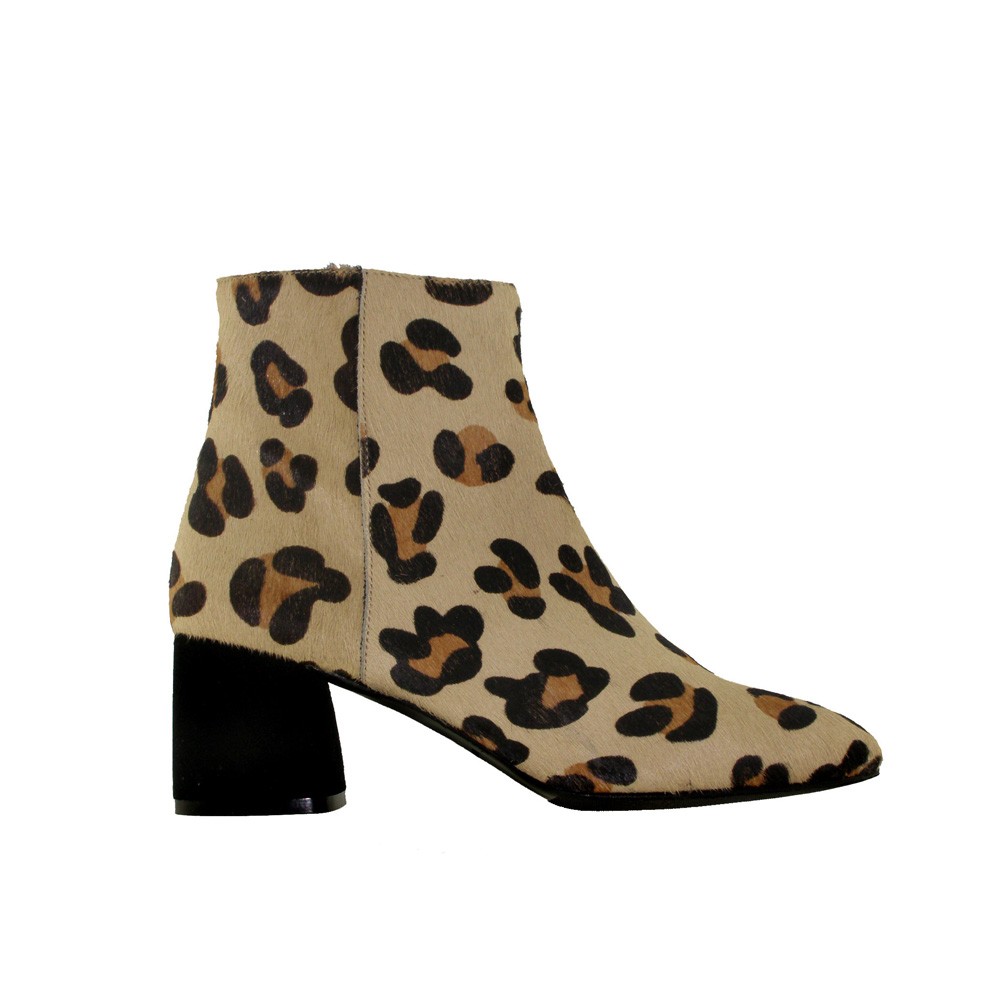 Botines tacón ROSALIA pelo potro leopardo