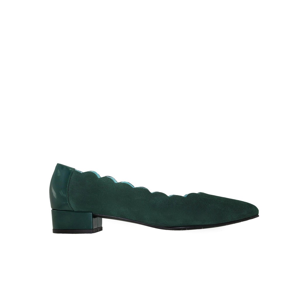 Zapatos bajos detalle festón ALICIA verde oliva