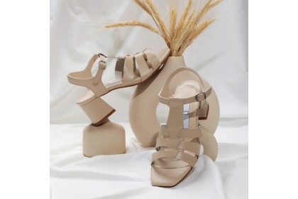 Sandalias beige ROMANA tiras tacón medio | Luisa Toledo