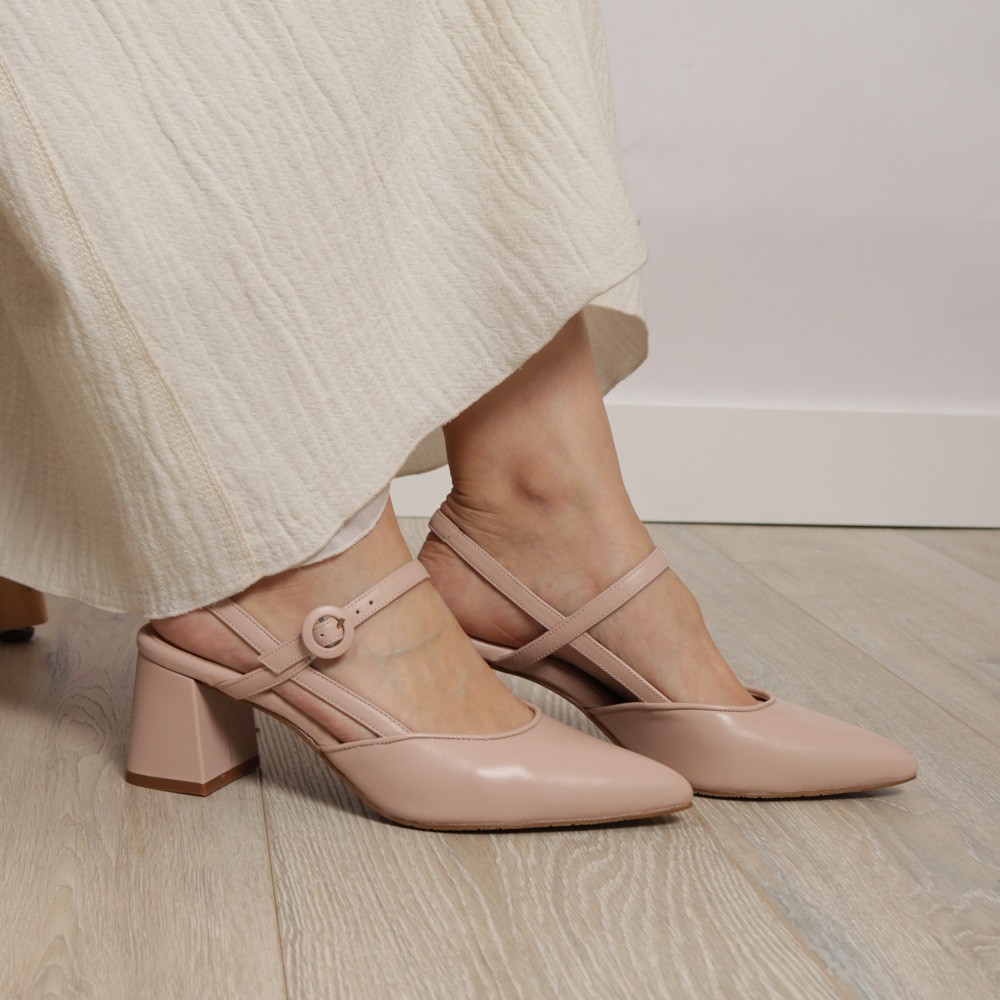 Zapato nude destalonado tacón cómodo LORENA detalle hebilla