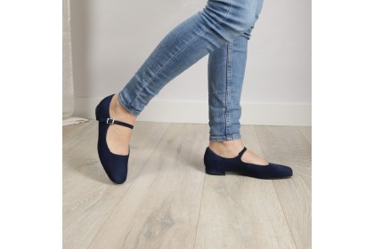 Bailarinas azules con pulsera MILA detalle puntera cuadrada